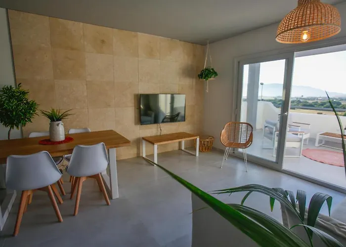 شقة Laduna Penthouse / Seaview & Pool *